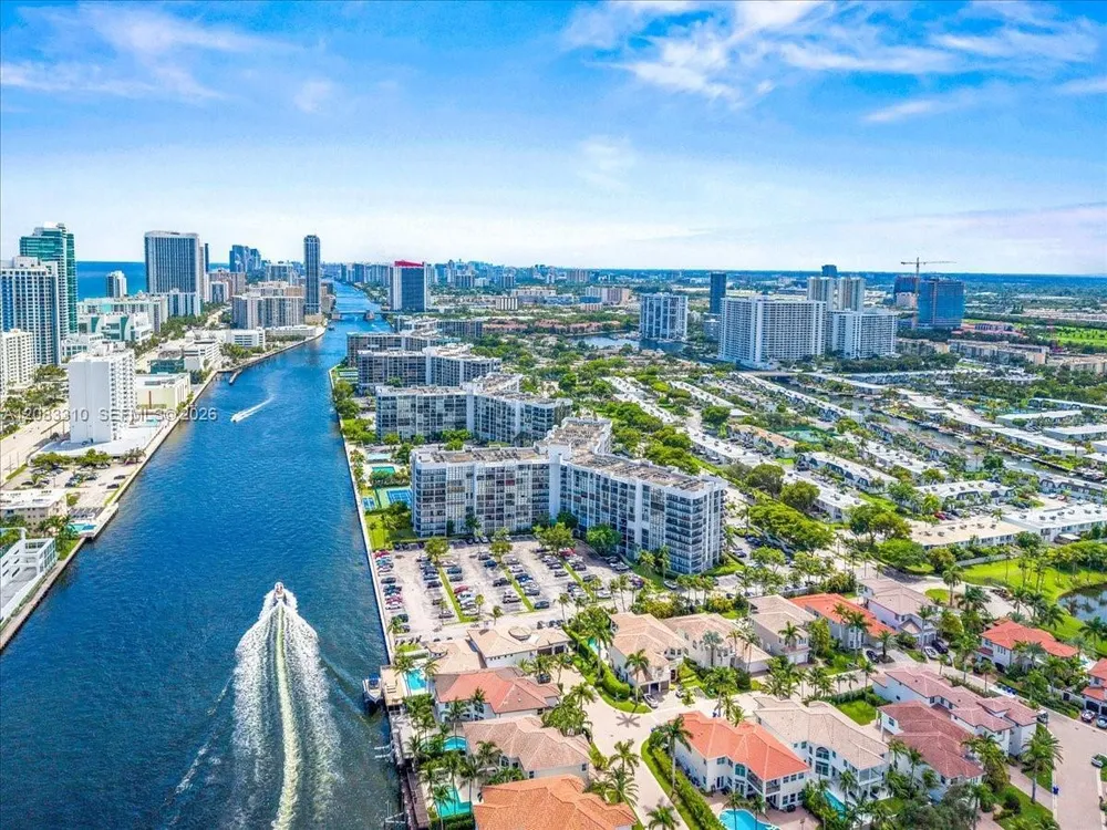 800 Parkview Dr, Hallandale Beach, FL 33009