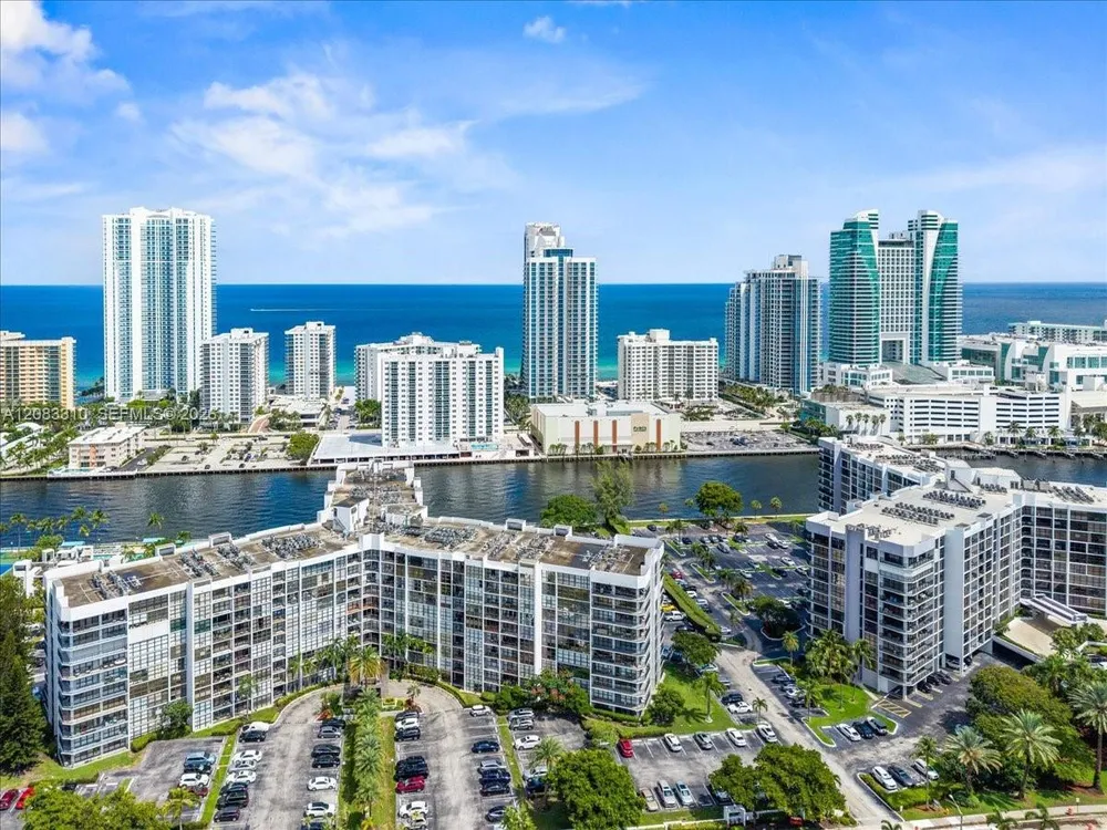 800 Parkview Dr, Hallandale Beach, FL 33009