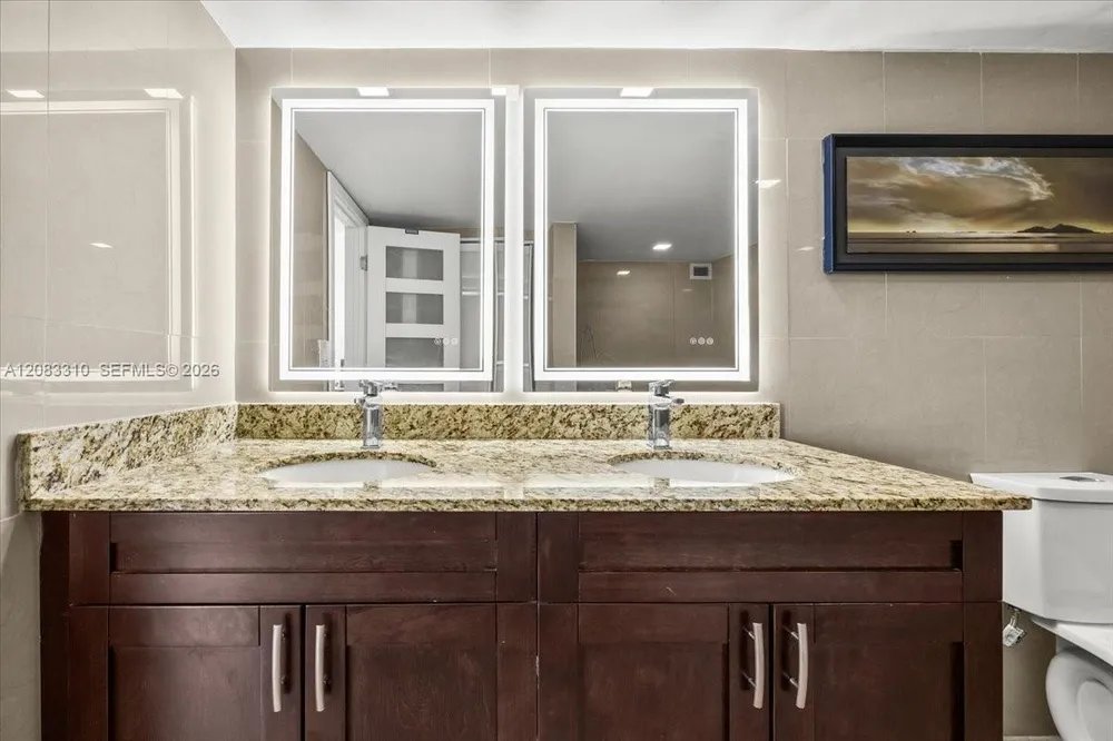 800 Parkview Dr, Hallandale Beach, FL 33009