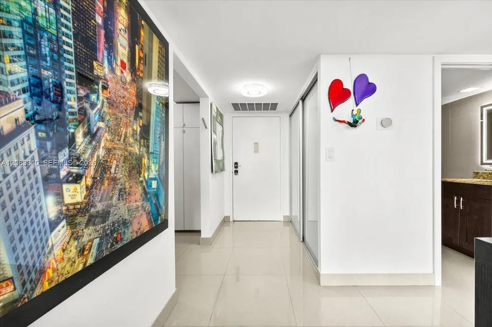 800 Parkview Dr, Hallandale Beach, FL 33009