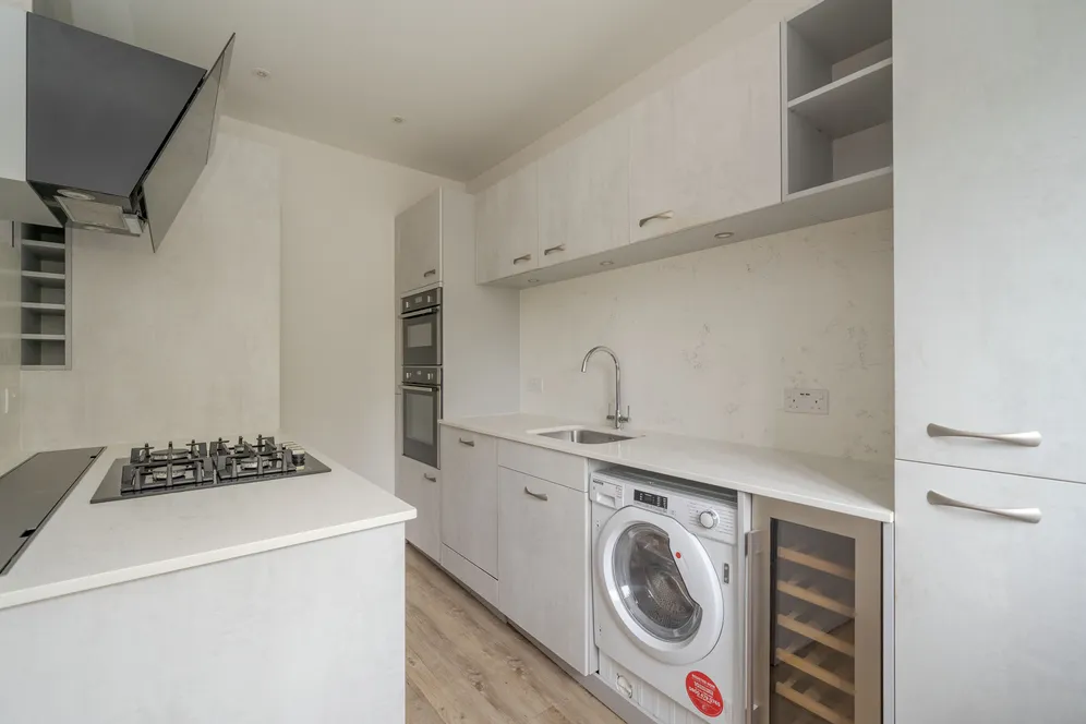 Gunnersbury Avenue, Ealing, W5 photo 5