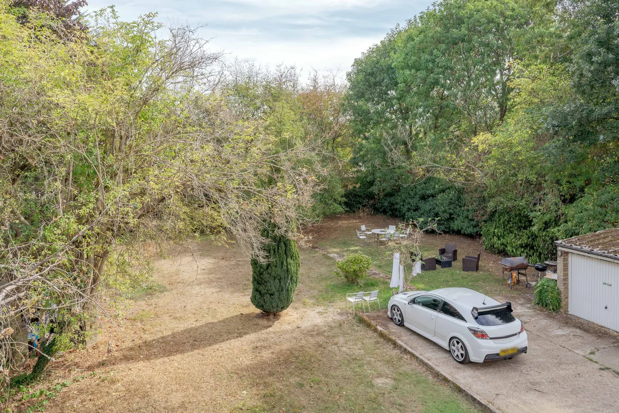 Gunnersbury Avenue, Ealing, W5 photo 9