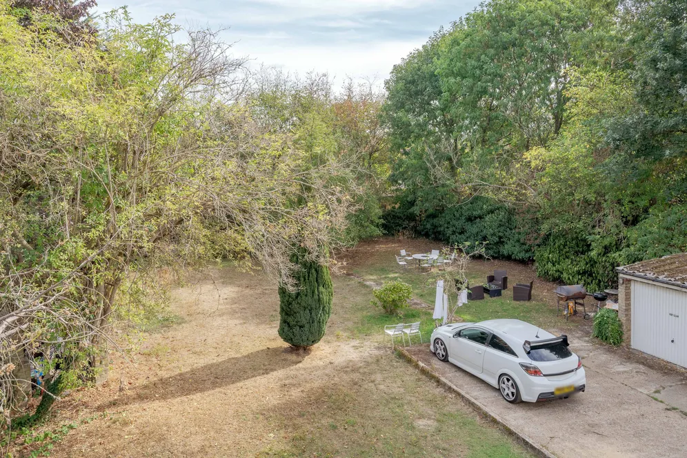 Gunnersbury Avenue, Ealing, W5 photo 9