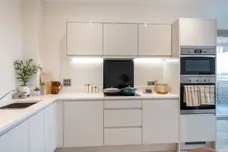 Elmsleigh Road Staines-upon-Thames TW18 photo 5