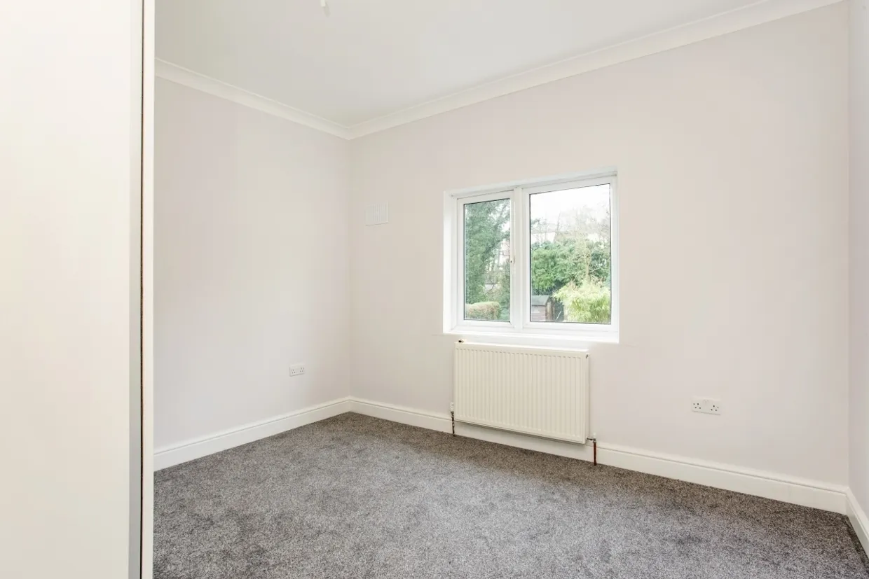 Brighton Road Purley CR8 photo 5