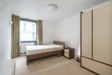 Lakeside Way Wembley HA9 photo 7