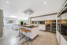 Cricketfield Road, Horsham, RH12 photo 6