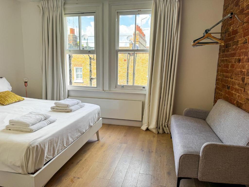 Flat 4, Comeragh Road, London Image 10