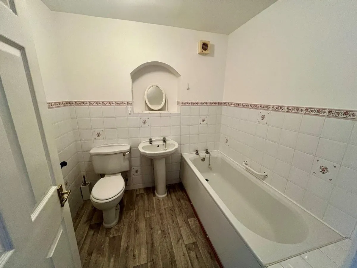 NEW DORIAN LODGE, DALBY ROAD, MELTON MOWBRAY