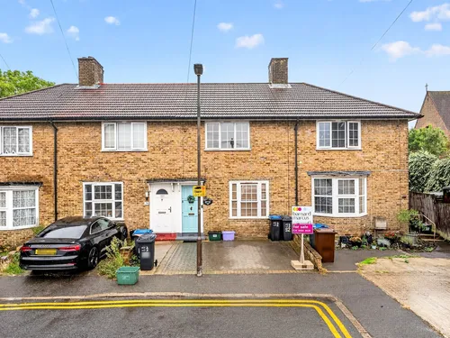 Montacute Road, Mordenphoto