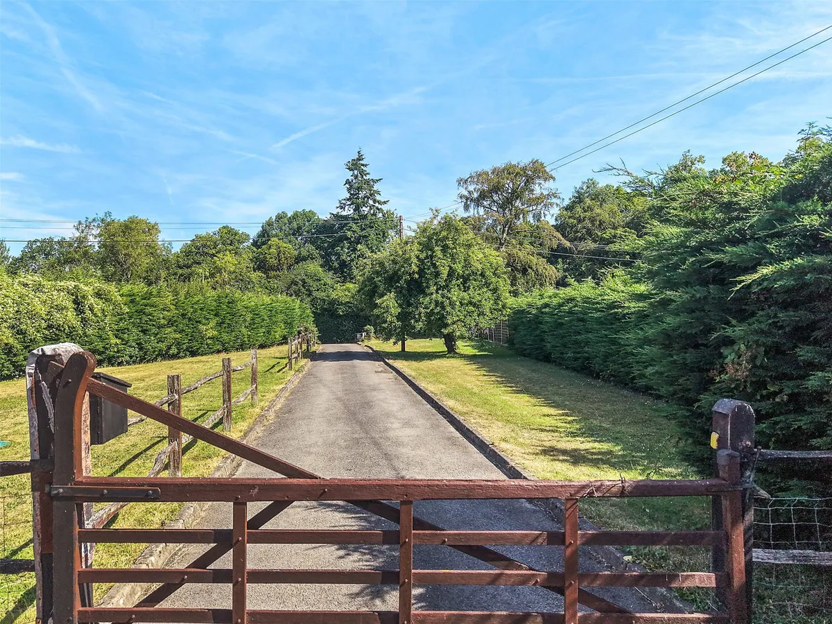 Farleigh Court Road, Warlingham, Surrey, CR6