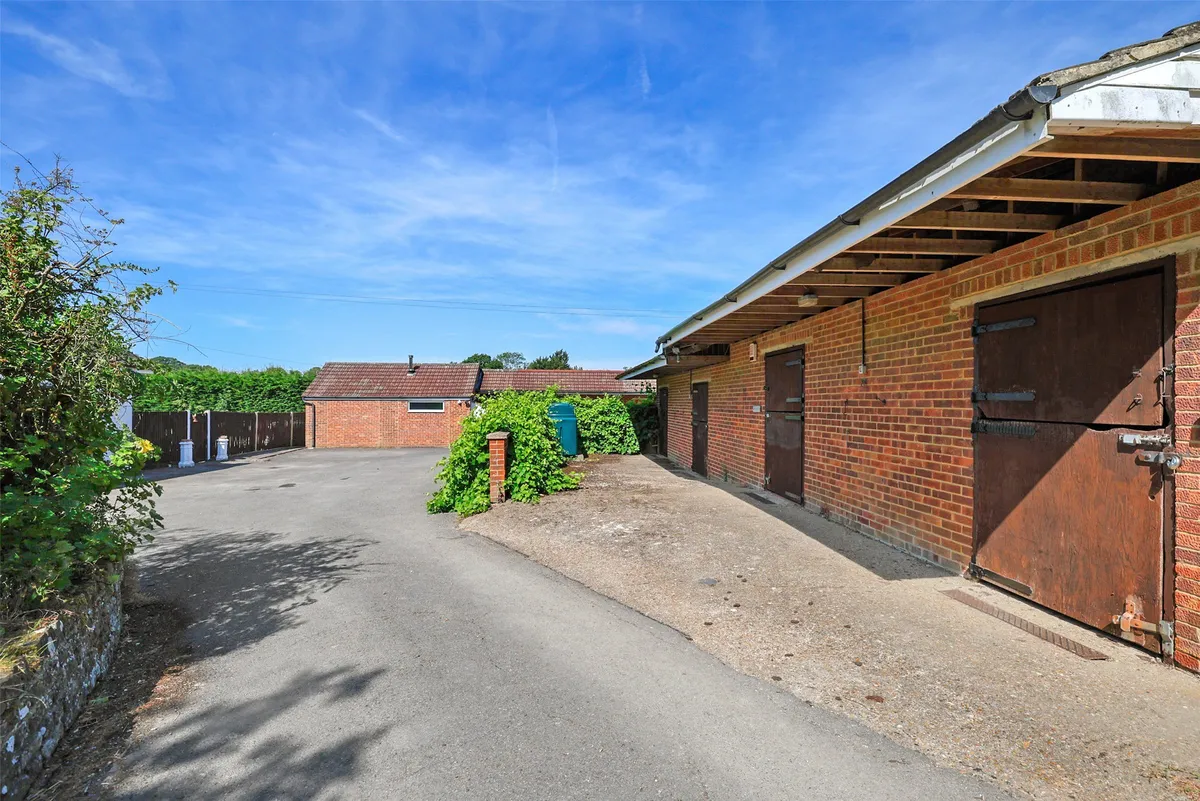 Farleigh Court Road, Warlingham, Surrey, CR6