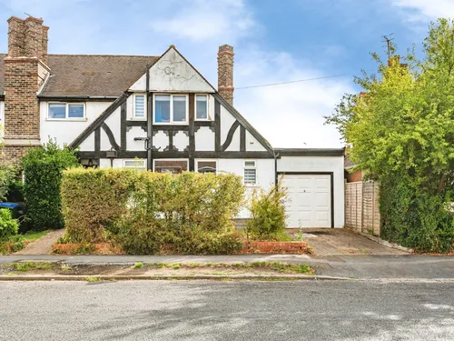 Chyngton Gardens, Seafordphoto