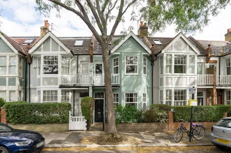Brackley Road, London, W4