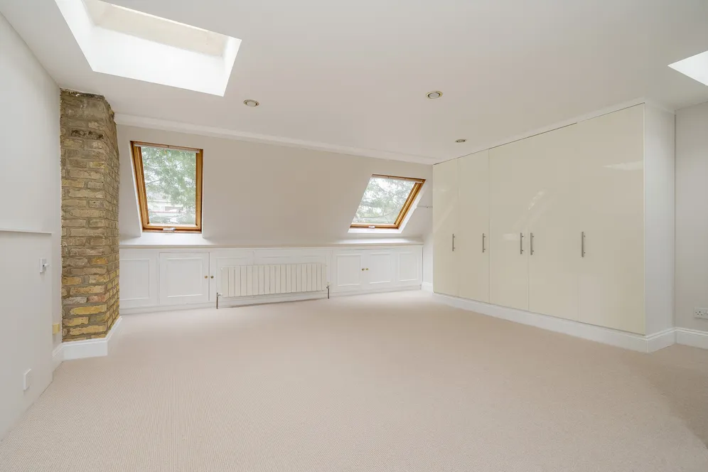 Brackley Road, London, W4 photo 7