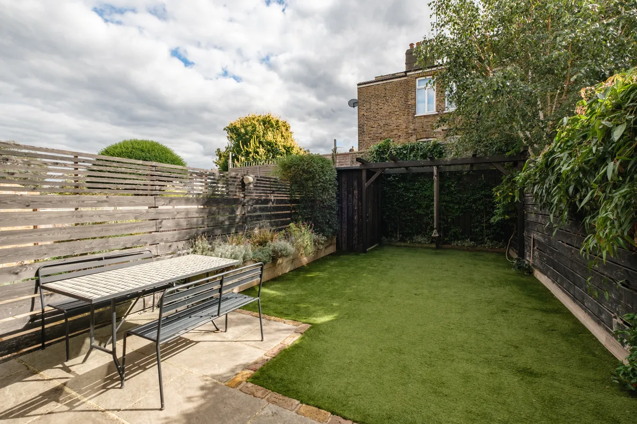 Victoria Road, London, N22 photo 3