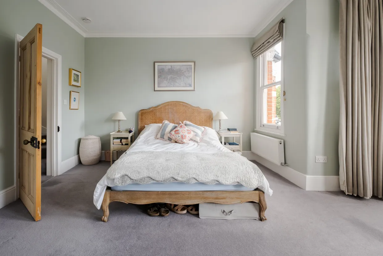 Victoria Road, London, N22 photo 17