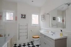 Victoria Road, London, N22 photo 23