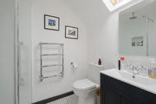 Victoria Road, London, N22 photo 24