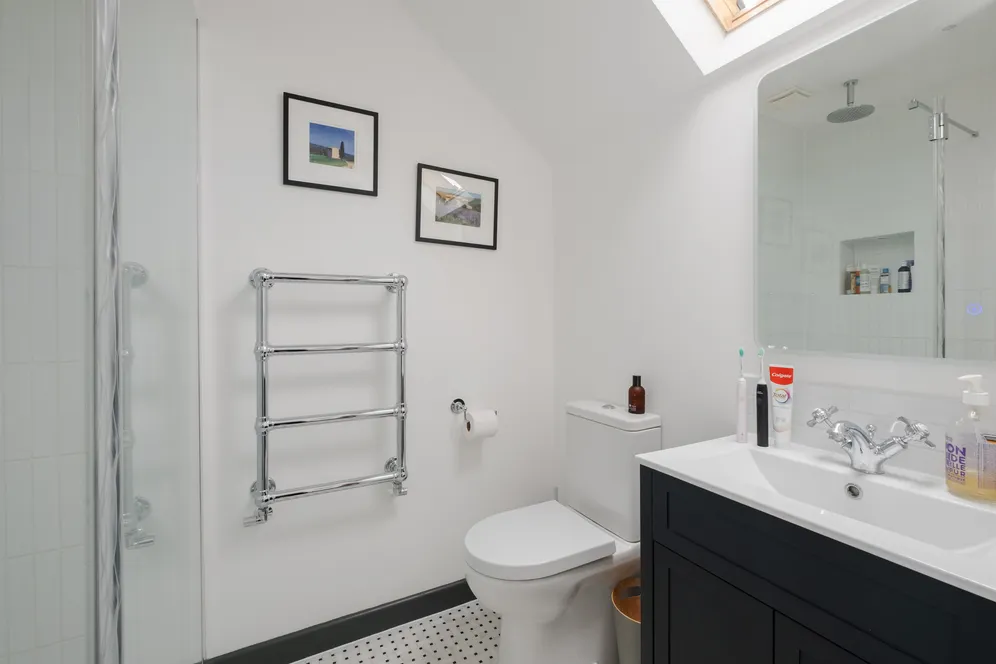 Victoria Road, London, N22 photo 24