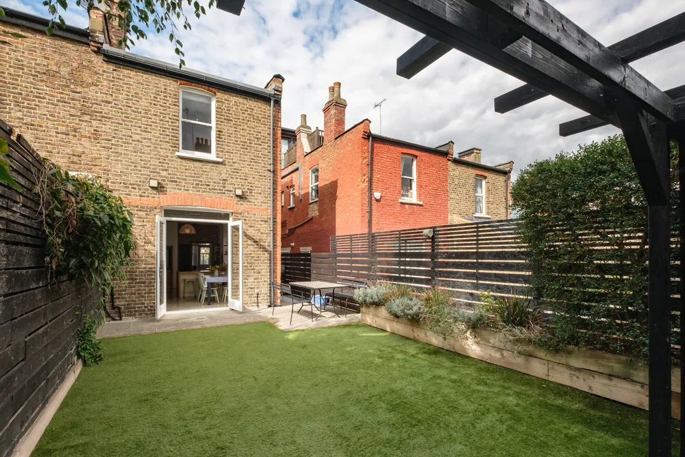 Victoria Road, London, N22 photo 30