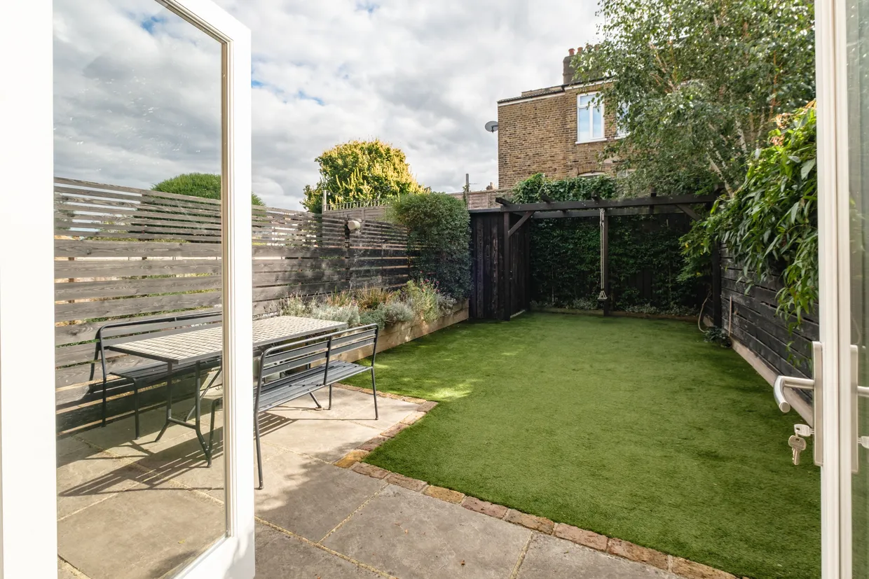 Victoria Road, London, N22 photo 31