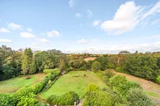 Oatlands Drive, Weybridge, KT13 photo 8