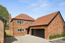 Greenacres Park, Storrington, RH20 photo 2