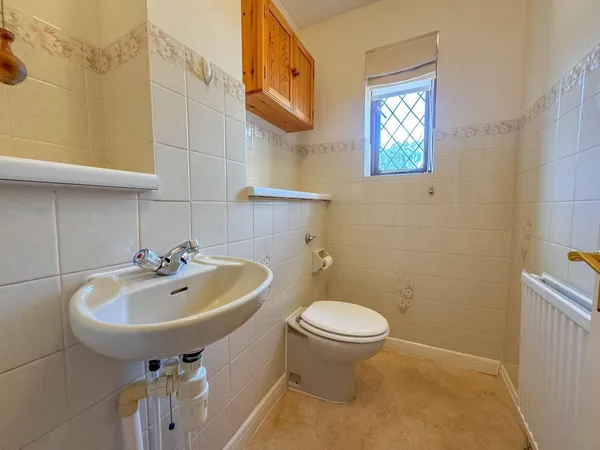 Forest End, Kennett, CB8 photo 16