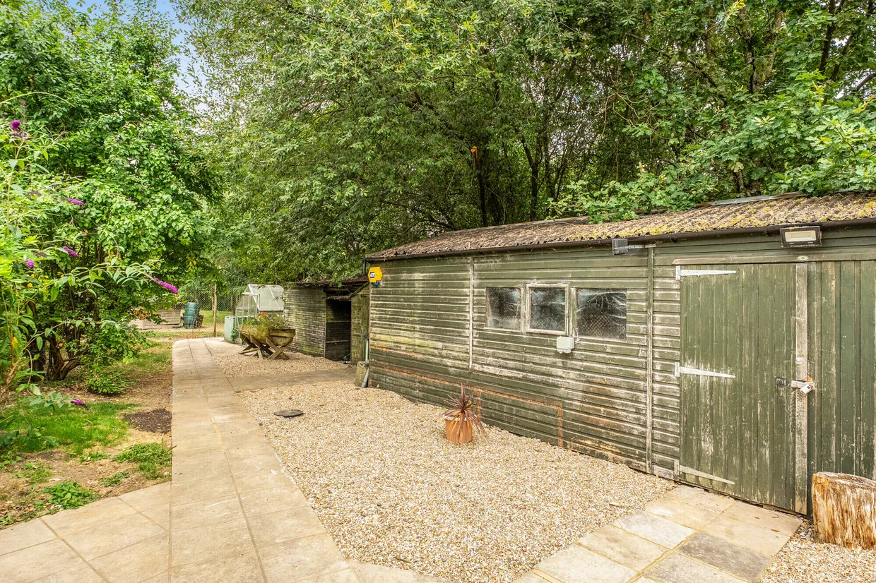 Bury Gate, Pulborough, RH20 photo 20
