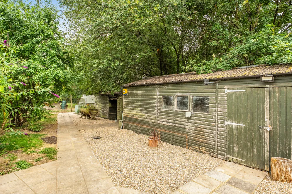 Bury Gate, Pulborough, RH20 photo 20