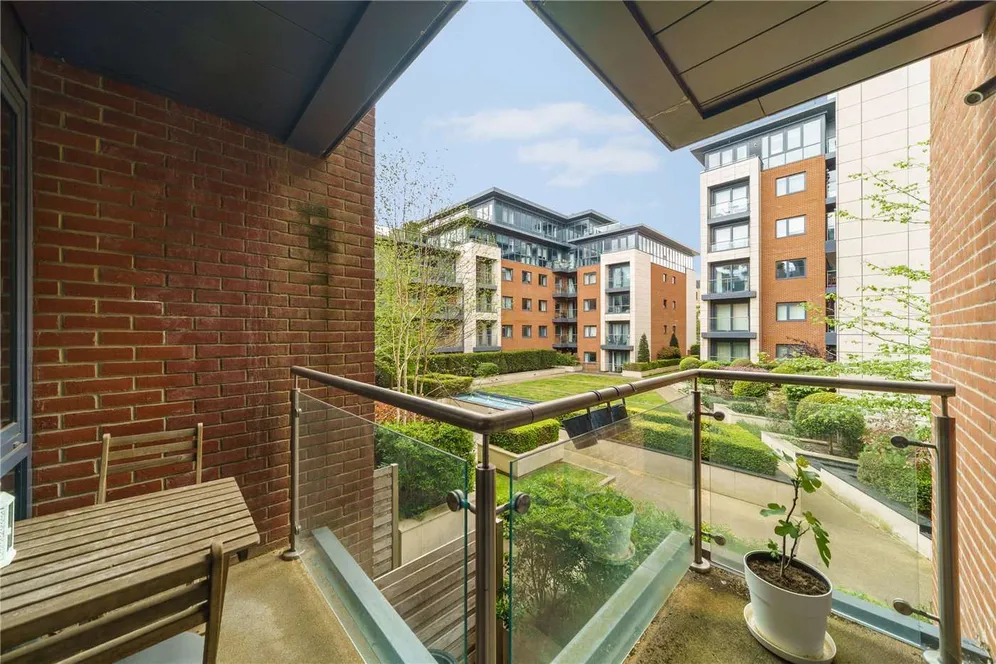 Chartfield Avenue, London, SW15 photo 5