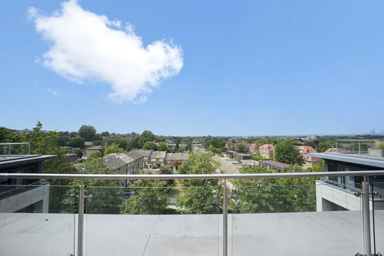 Chartfield Avenue, London, SW15 photo 12