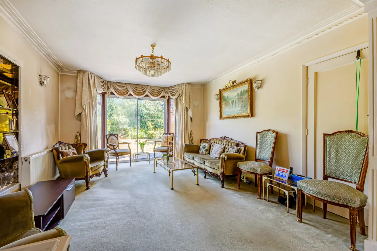 Weston Drive, Stanmore, HA7 photo 2