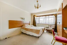 Weston Drive, Stanmore, HA7 photo 13