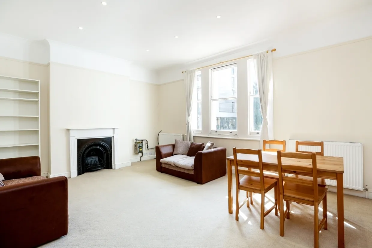 Upper Richmond Road London SW15 photo 1