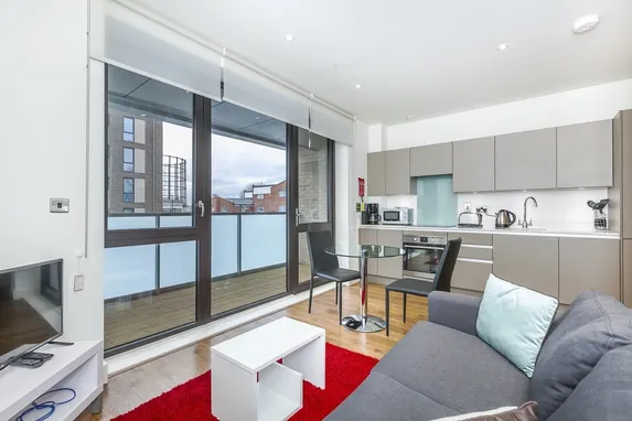 Lighterman Point, E14