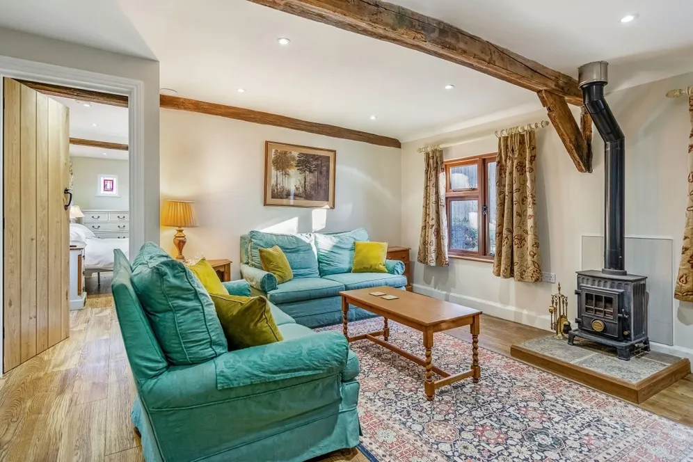 Kerves Lane, Horsham, RH13 photo 3