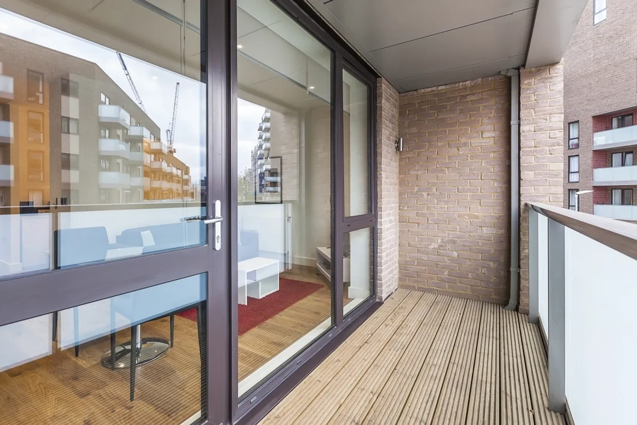 Lighterman Point, E14 photo 7
