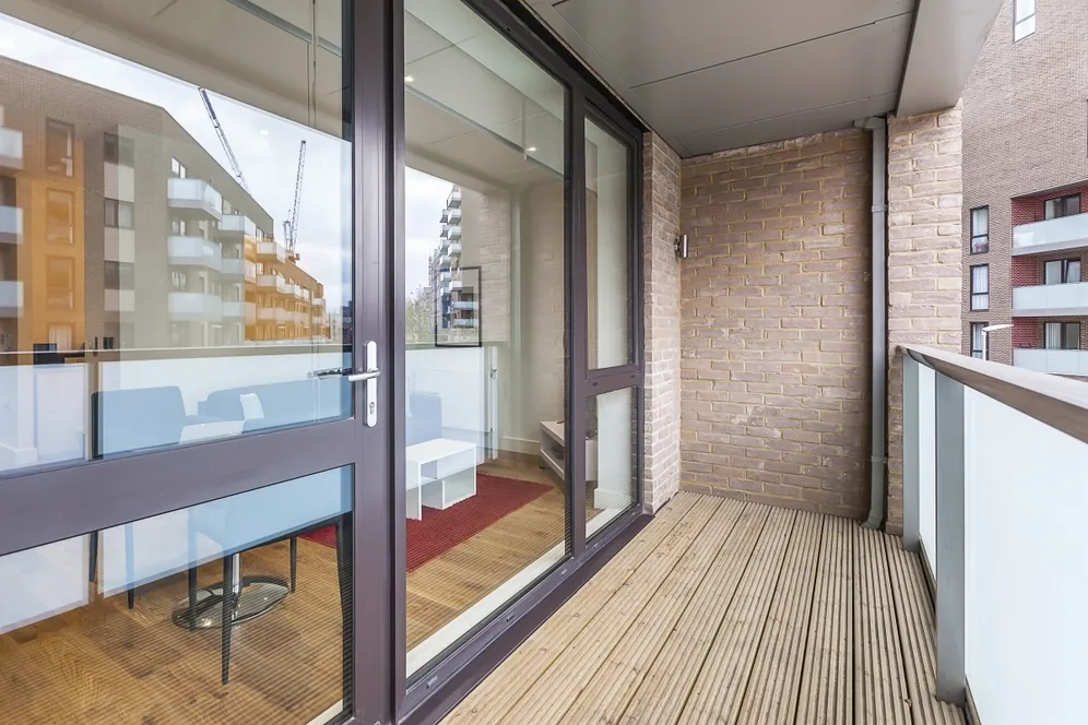 Lighterman Point, E14 photo 7