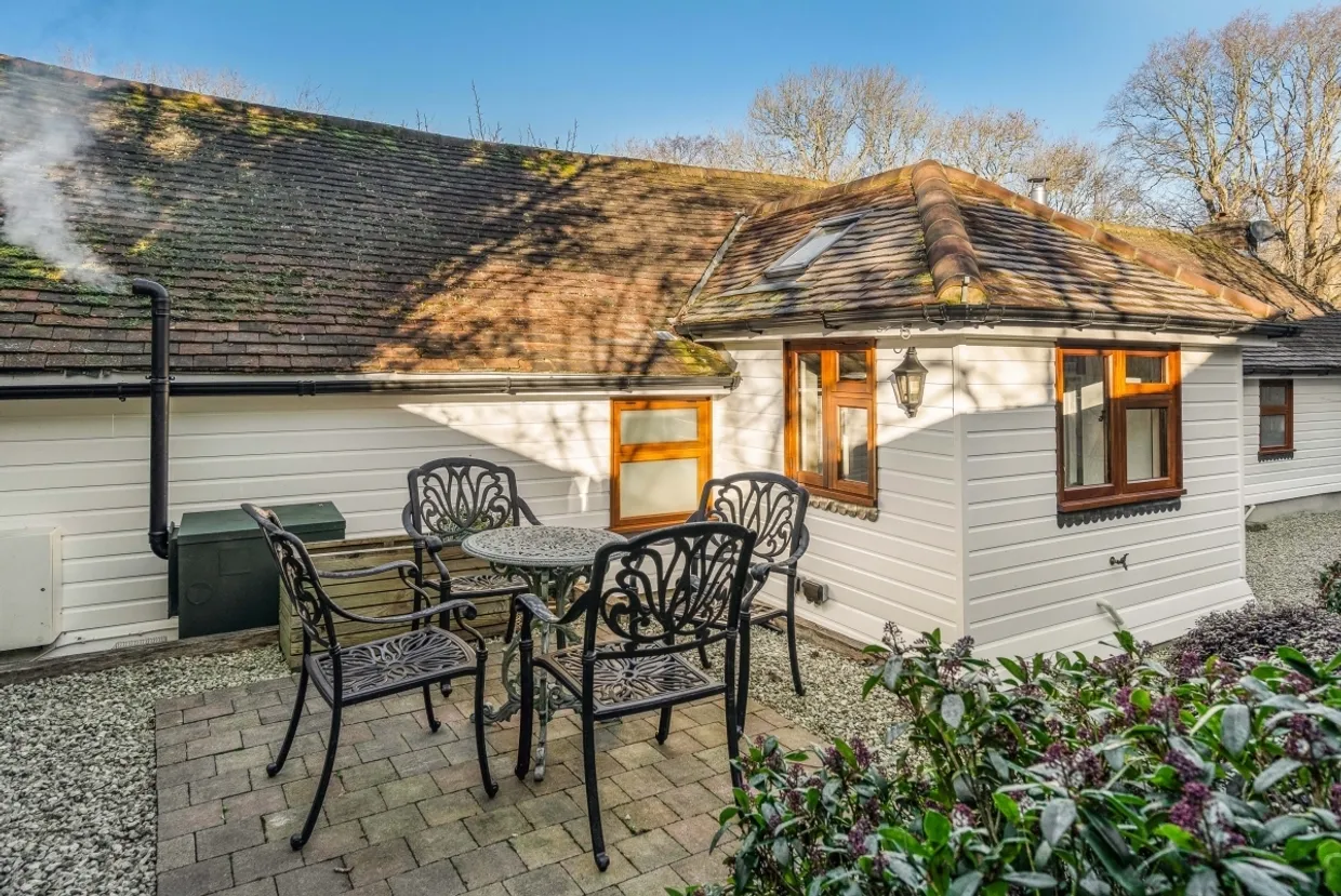 Kerves Lane, Horsham, RH13 photo 11
