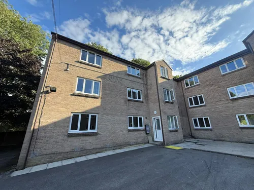 Cecil Avenue, BRADFORDphoto