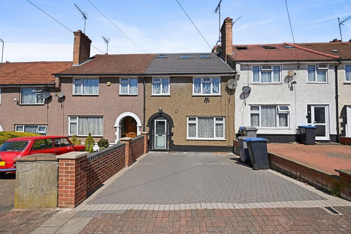 Ballards Road, London, NW2