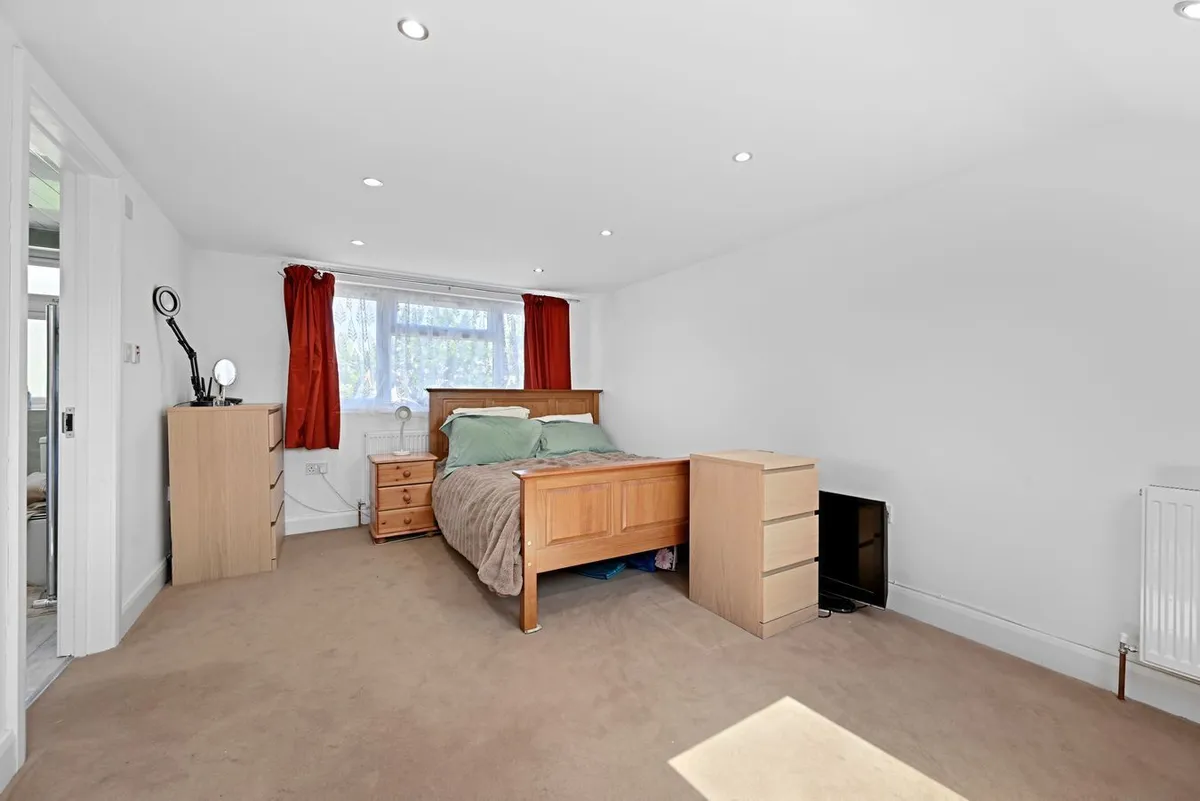Ballards Road, London, NW2
