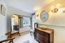 Trout Lane, Horsham, RH13 photo 6