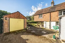 Trout Lane, Horsham, RH13 photo 12
