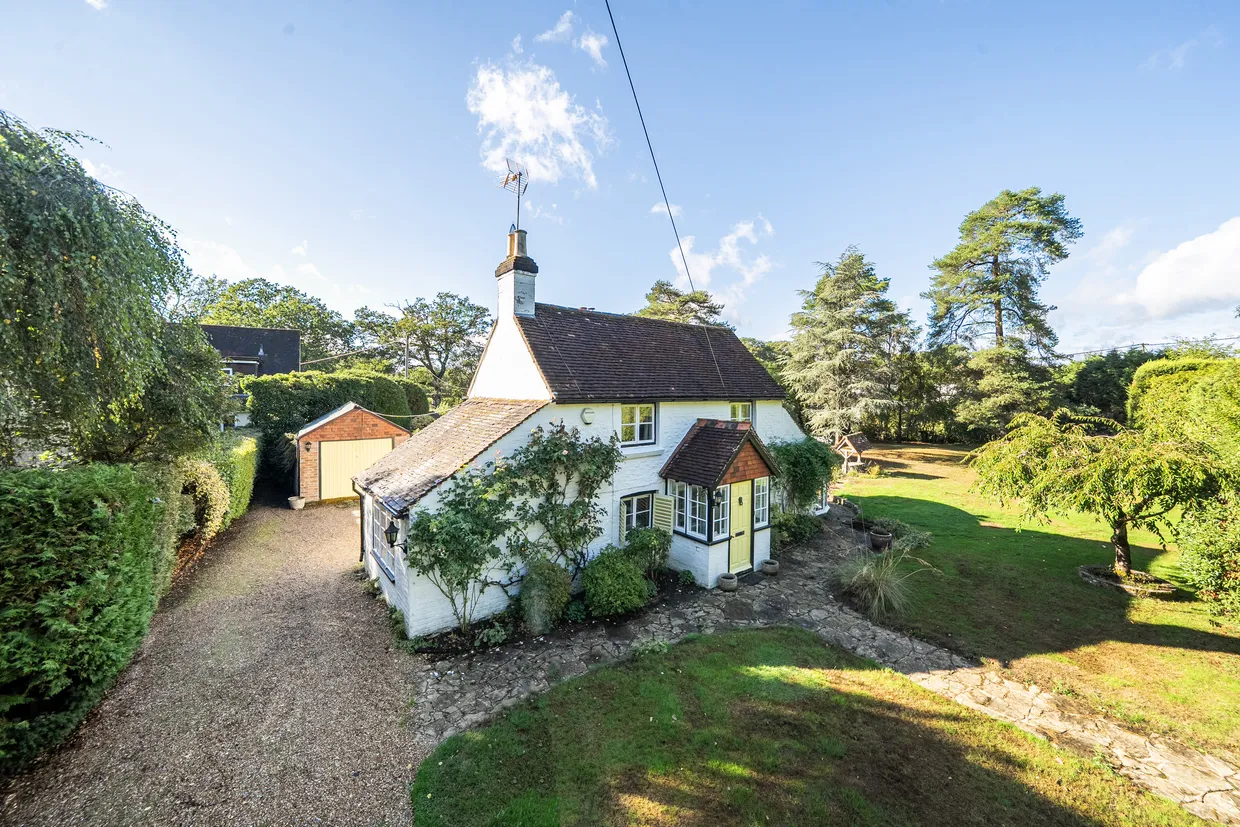 Trout Lane, Horsham, RH13 photo 19