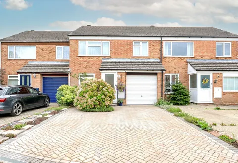 Holbury Close, Throop, Bournemouth, BH8