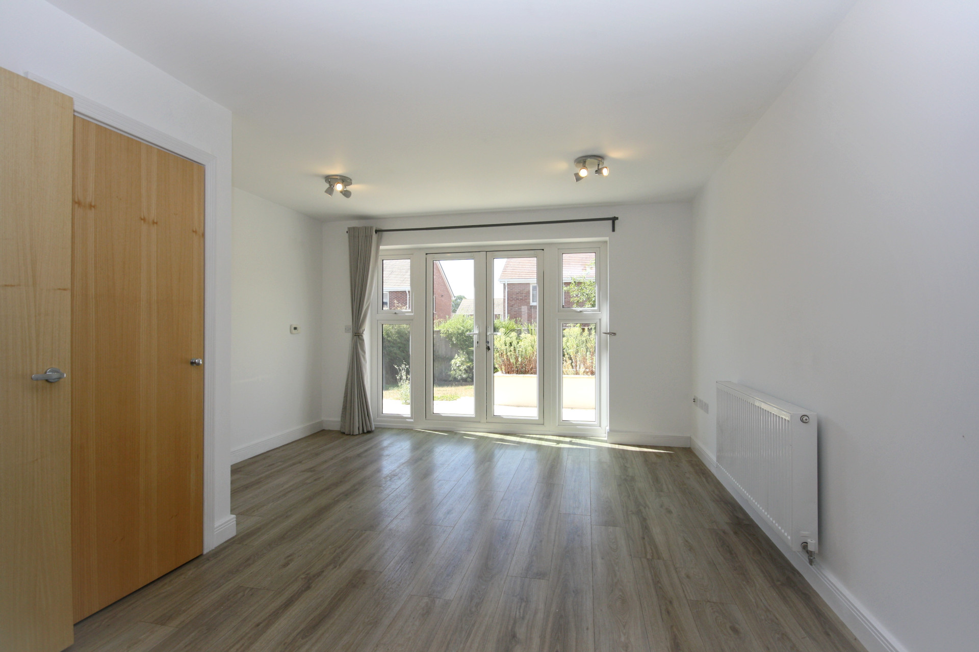 Knight Gardens, Lymington Image 3