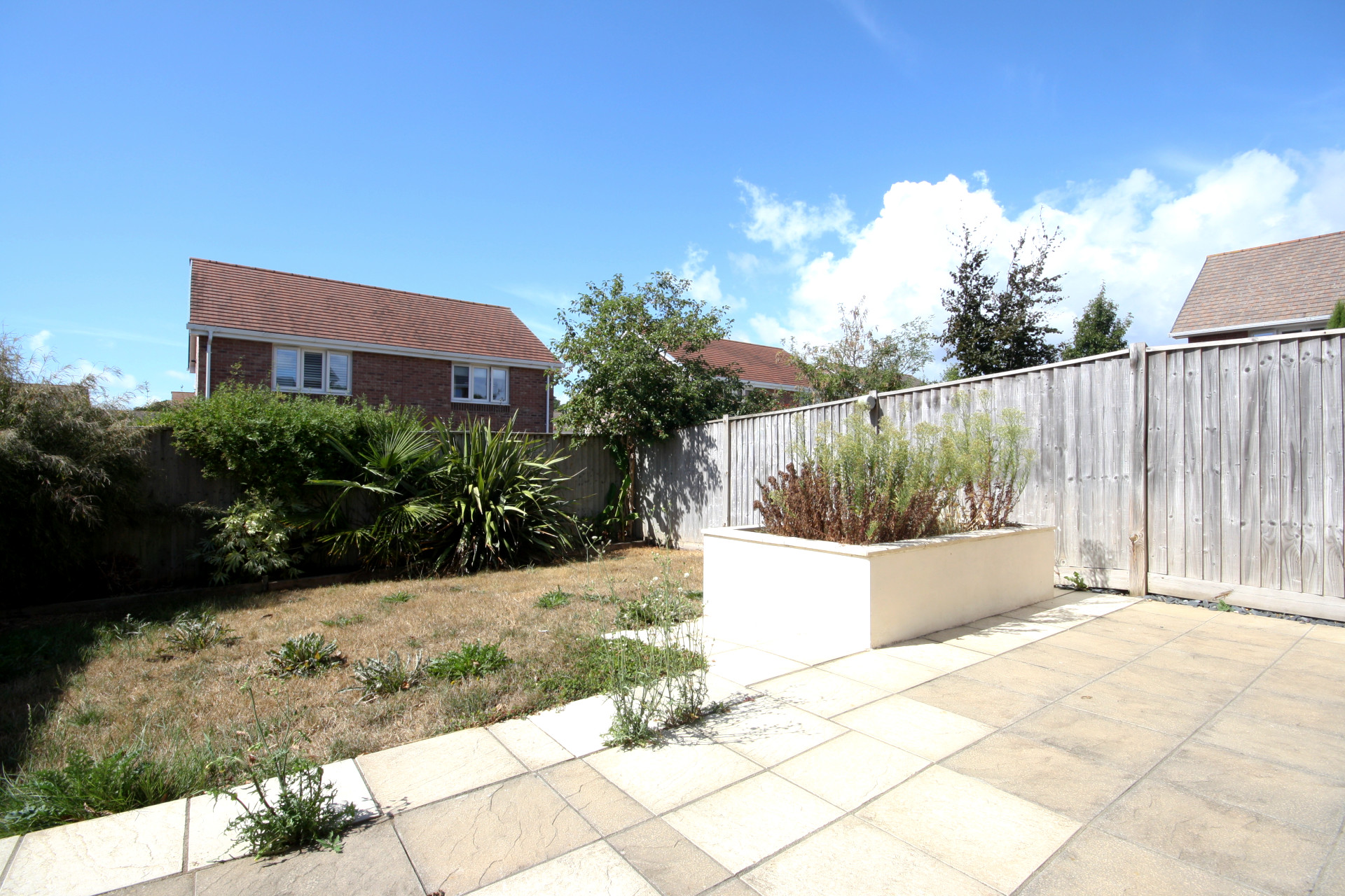 Knight Gardens, Lymington Image 12